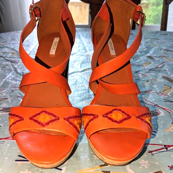 Geox chunky heel sandle with leather woven insets size 38 - Picture 1 of 3
